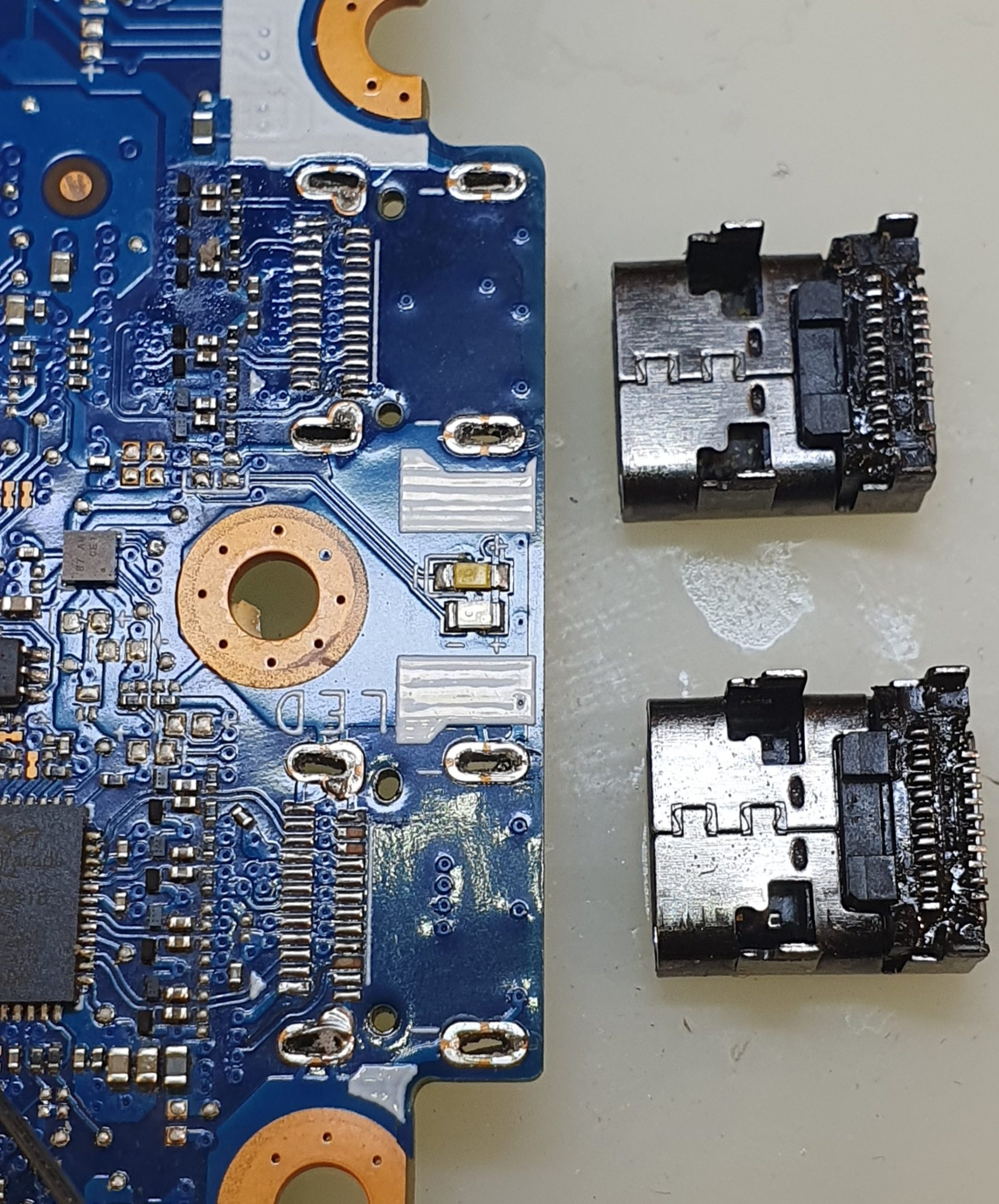 Laptop Ladeport — Reparasjon og Bytte (Lenovo, Dell, HP m.fl.) - Bilde 2